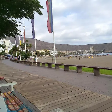 3 Bedrooms With Furnished Balcony And Wifi At Arona 아파트