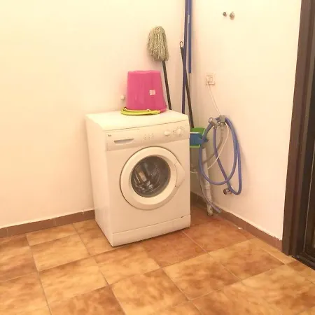 3 Bedrooms With Furnished Balcony And Wifi At Arona 아파트 *